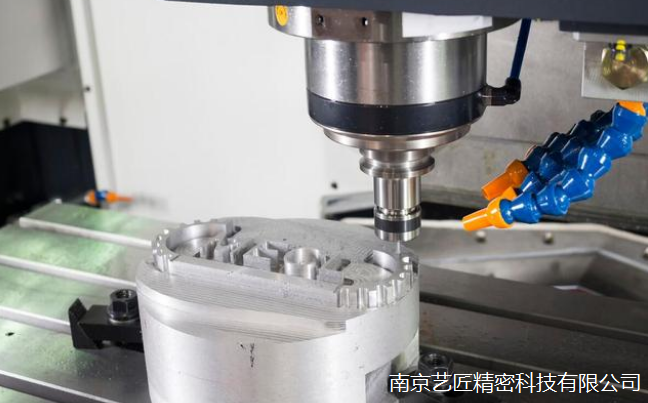 <strong>立式加工中心：cnc鑽攻中心廣泛應用在哪些領域的加工？</strong>