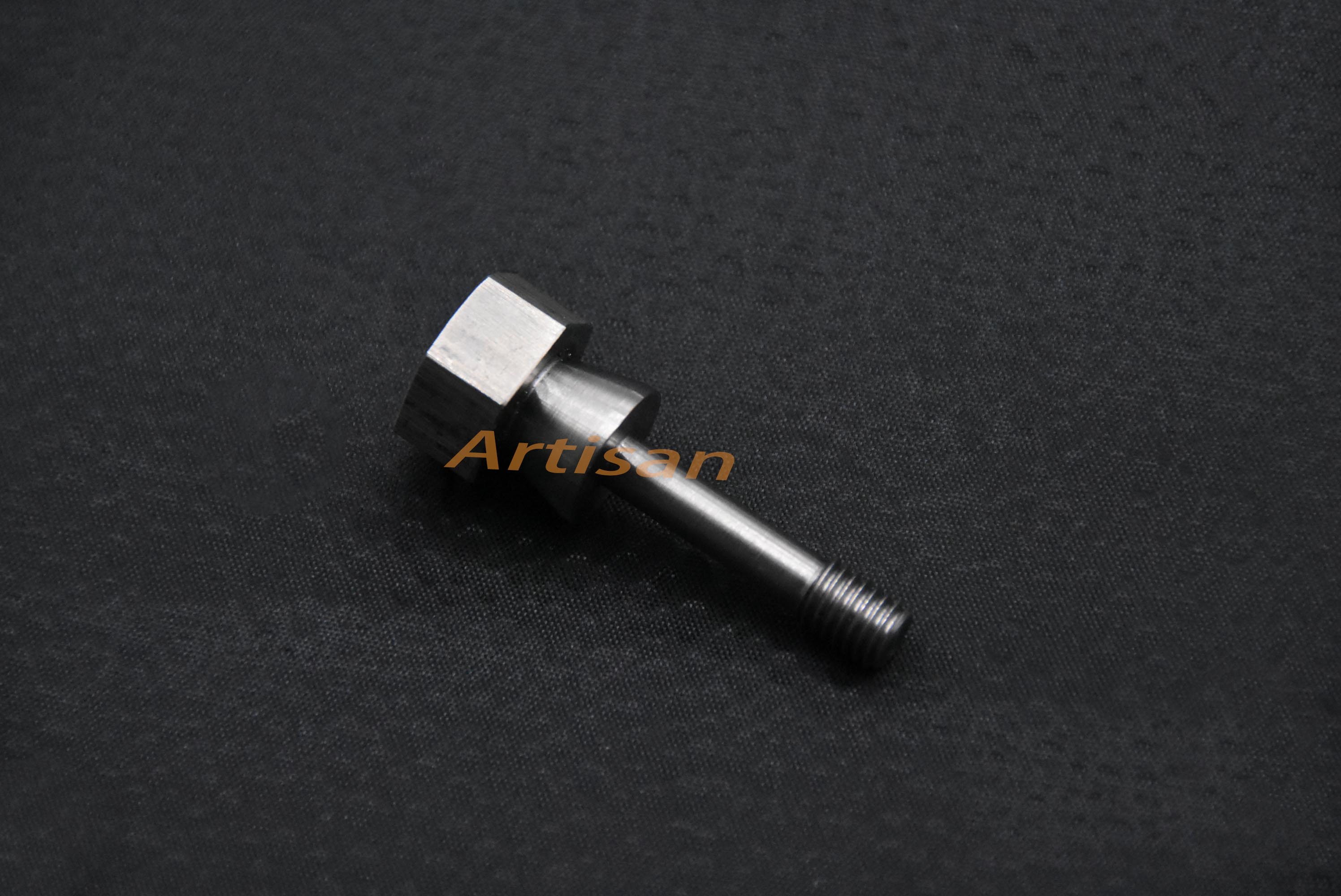 <strong>医疗类精密件加工：松紧螺纹（wén）柱</strong>