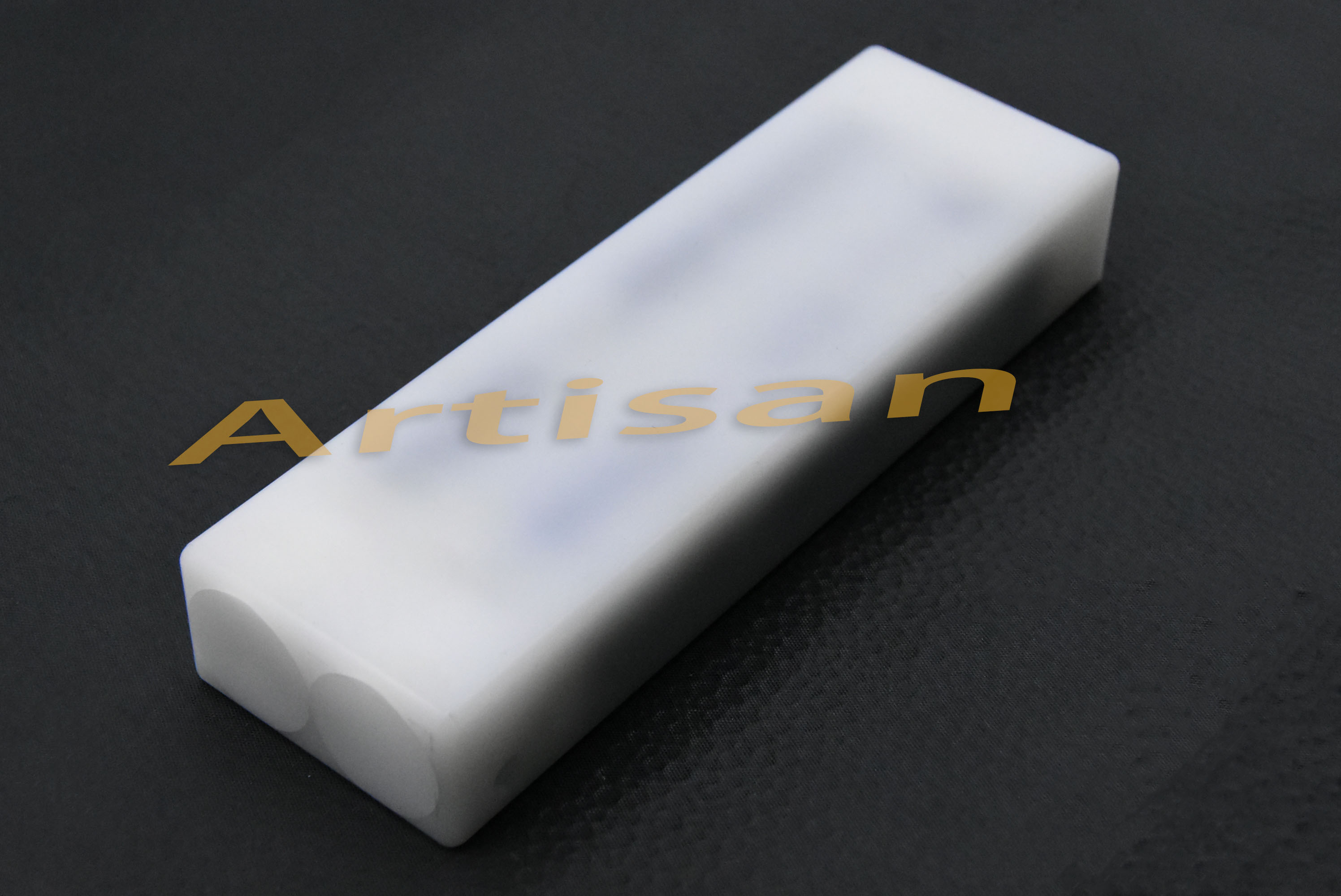 <strong>医疗类精（jīng）密加工件：电池盒组（zǔ）件</strong>